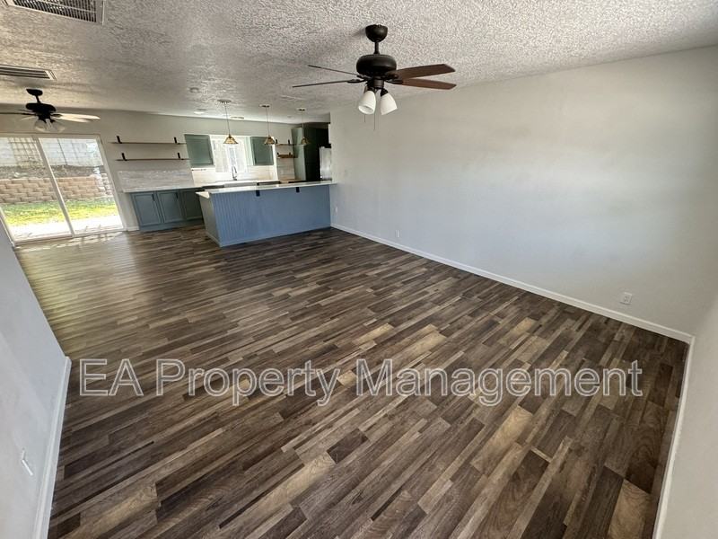 1236 Hupmobile Dr Ne - Photo 3 of 19