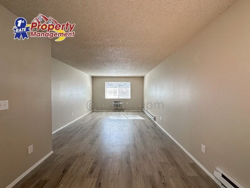 4135 W Dorian St - Photo 4 of 16