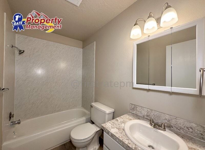 4135 W Dorian St - Photo 7 of 16