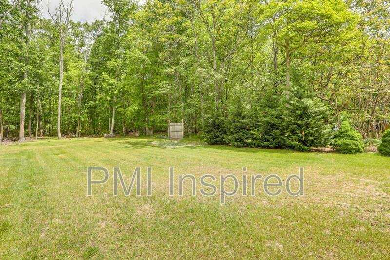 34 Ivins Dr - Photo 2 of 12