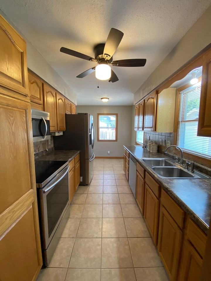 4117 64th St - Photo 6 of 22