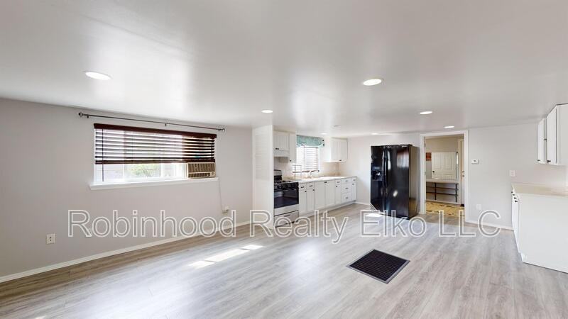 768 S 9th St - Photo 3 of 20