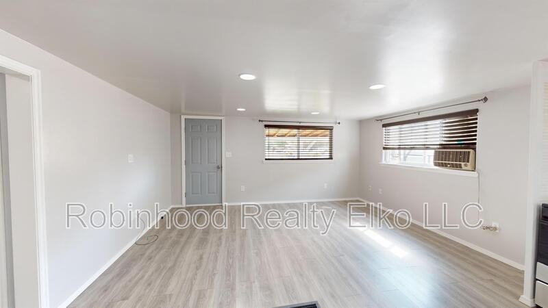 768 S 9th St - Photo 4 of 20