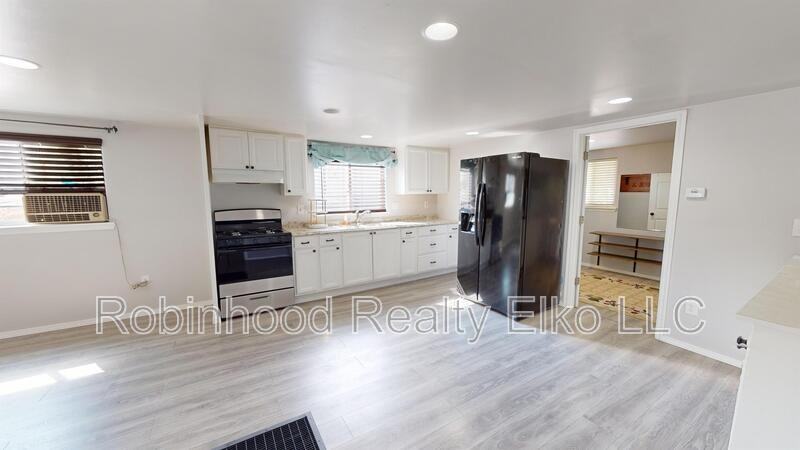768 S 9th St - Photo 5 of 20