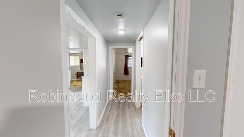 768 S 9th St - Photo 7 of 20