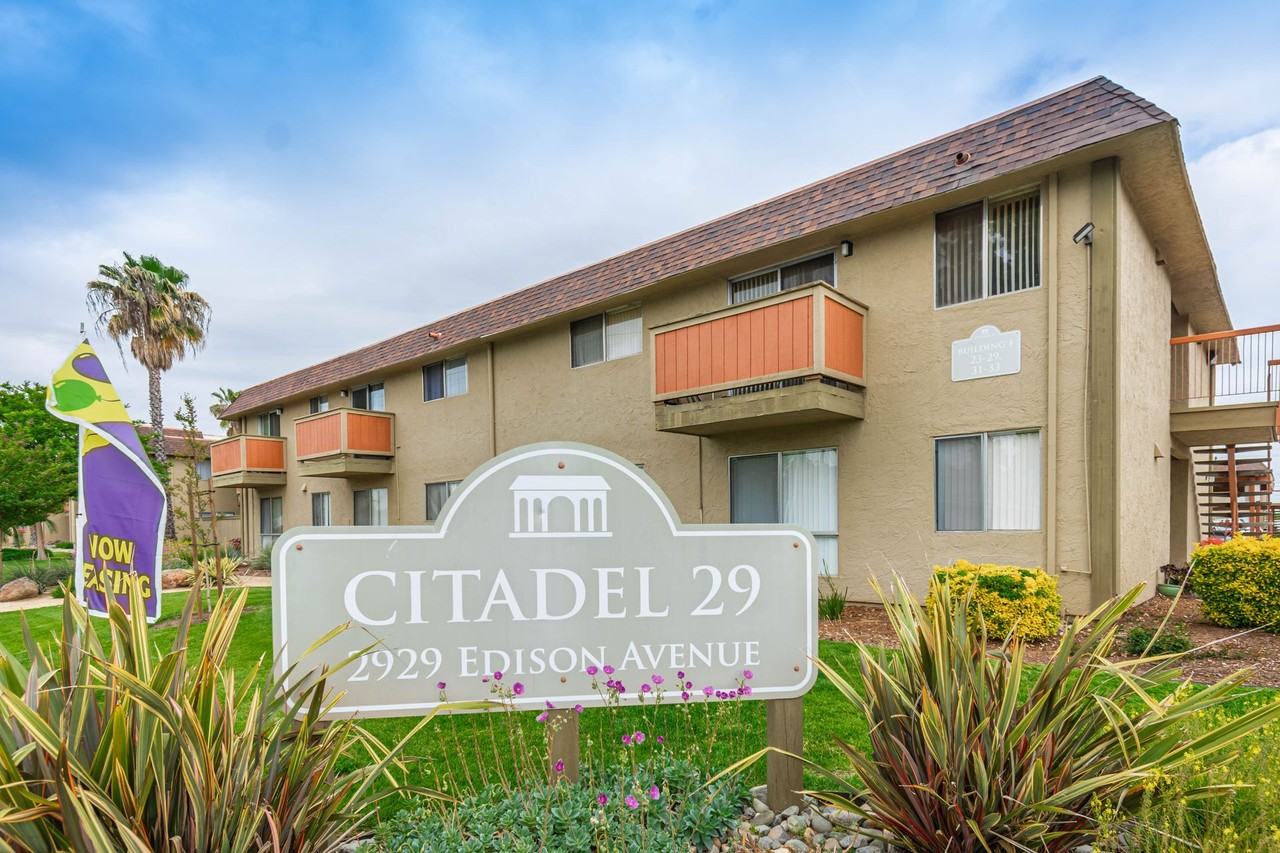 Citadel 29 - Photo 2 of 50