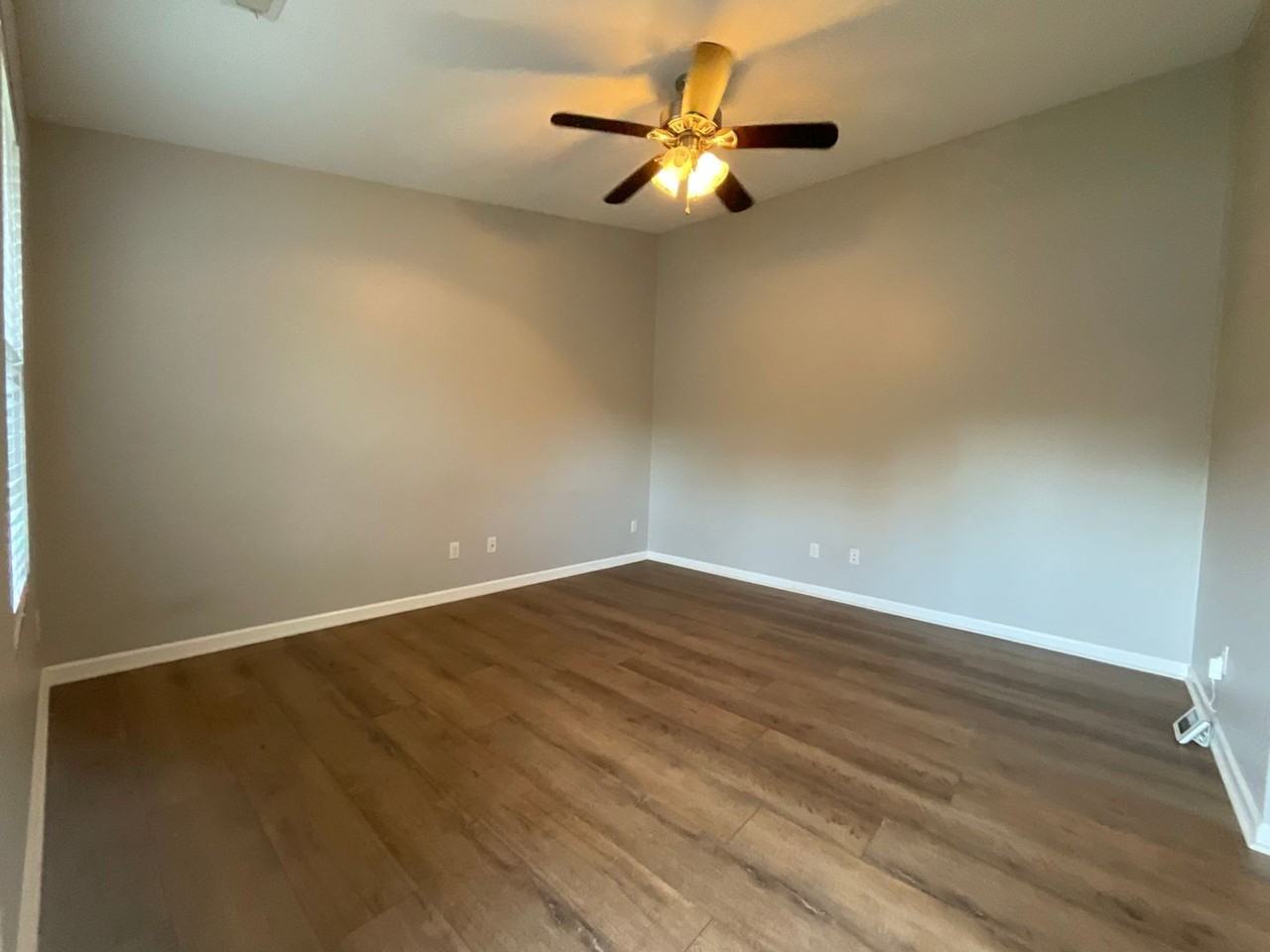 683 Bell Rd - Photo 2 of 24