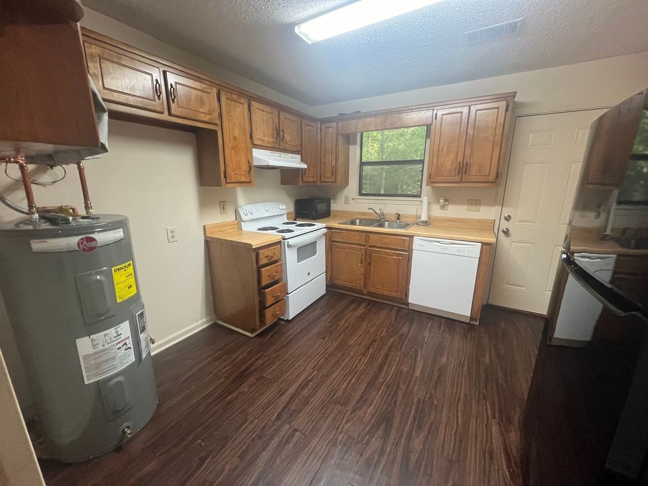 4803 Oak Meadow Dr - Photo 6 of 19