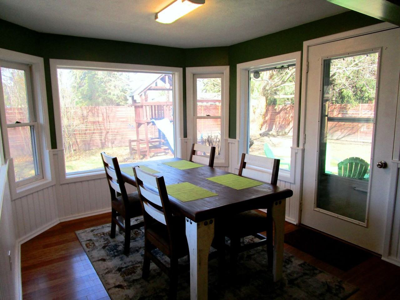 740 W 3rd St - Photo 7 of 18