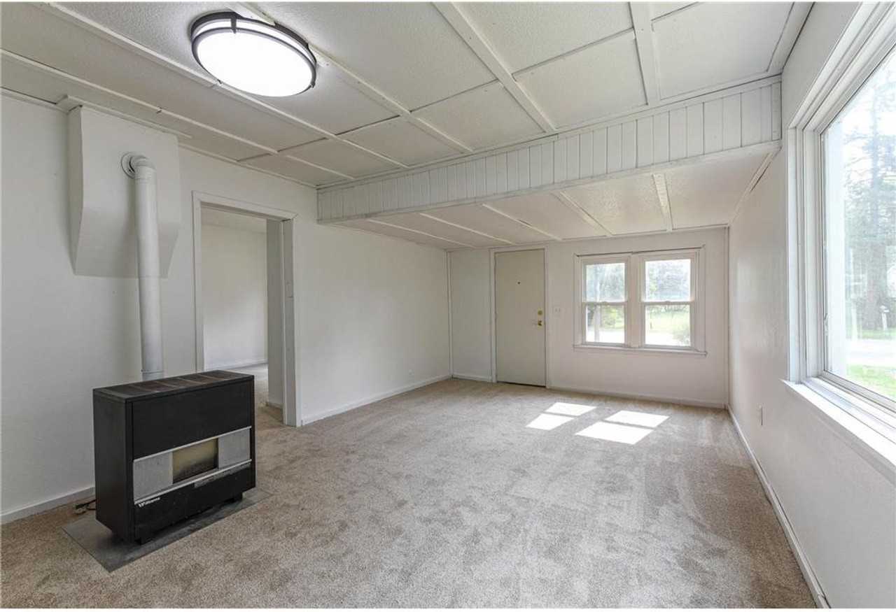216 5th St Sw - Photo 6 of 15