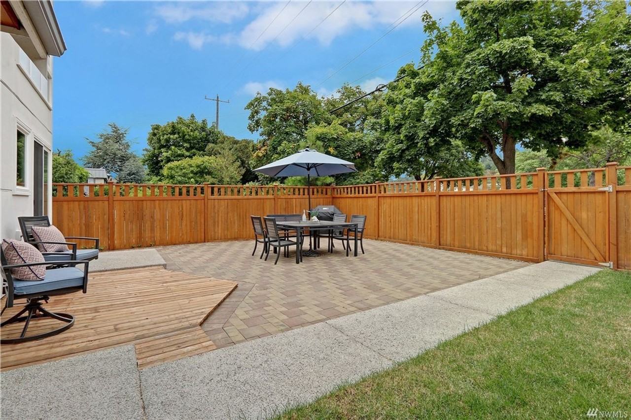 2771 59th Ave Sw - Photo 3 of 25