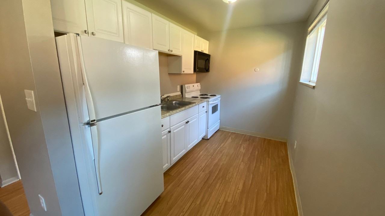 1588 Macon Street #103 - Photo 5 of 10