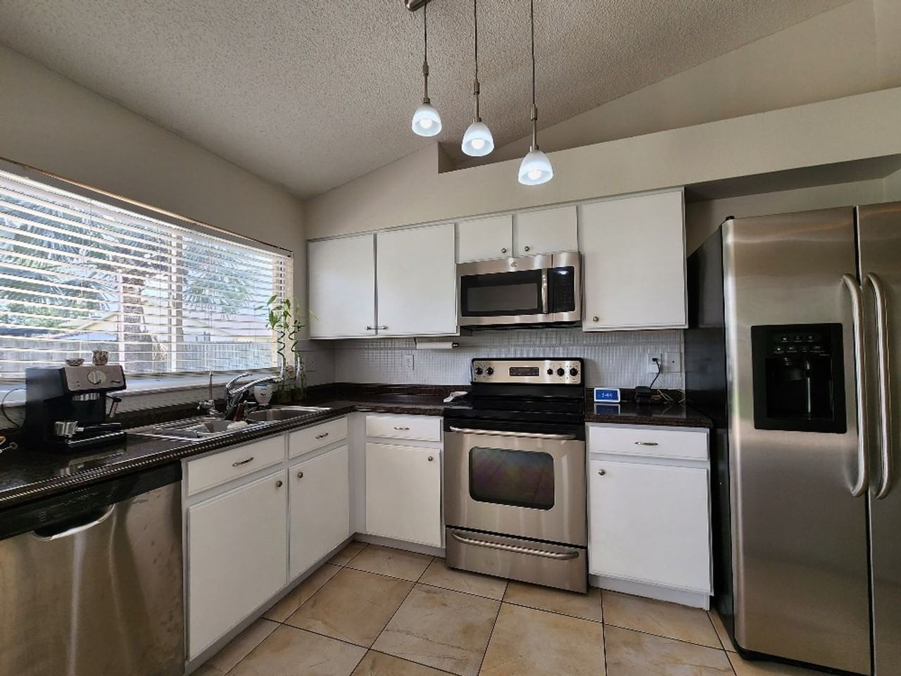 1441 Birchstone Ave - Photo 6 of 20