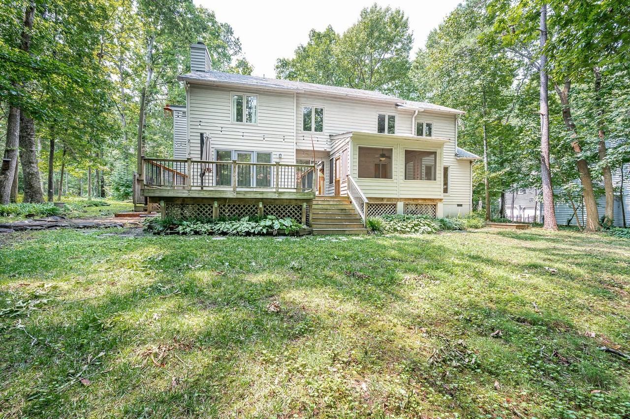 6022 Watch Harbour Rd - Photo 7 of 39