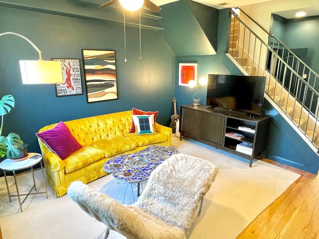 1128 Ne 60th Ave - Photo 5 of 19