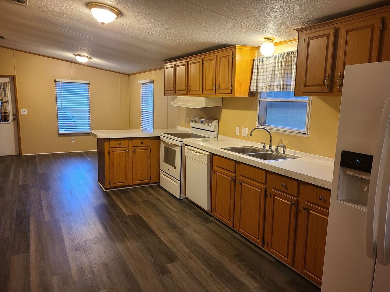 10501 Sw State Road 45 - Photo 5 of 28