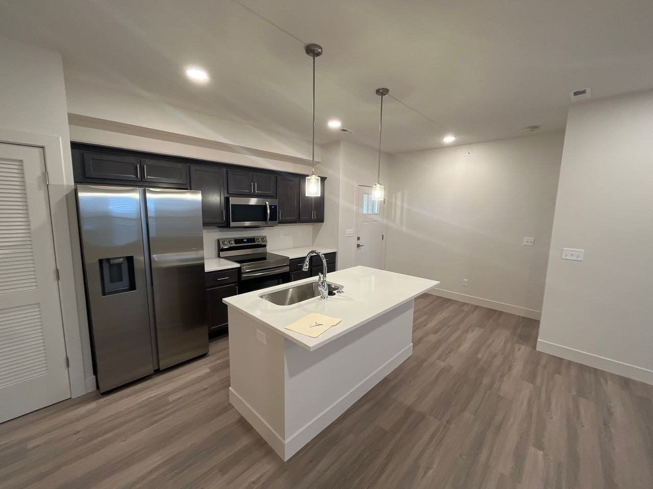 913 Green Mill Rd #2 - Photo 6 of 11