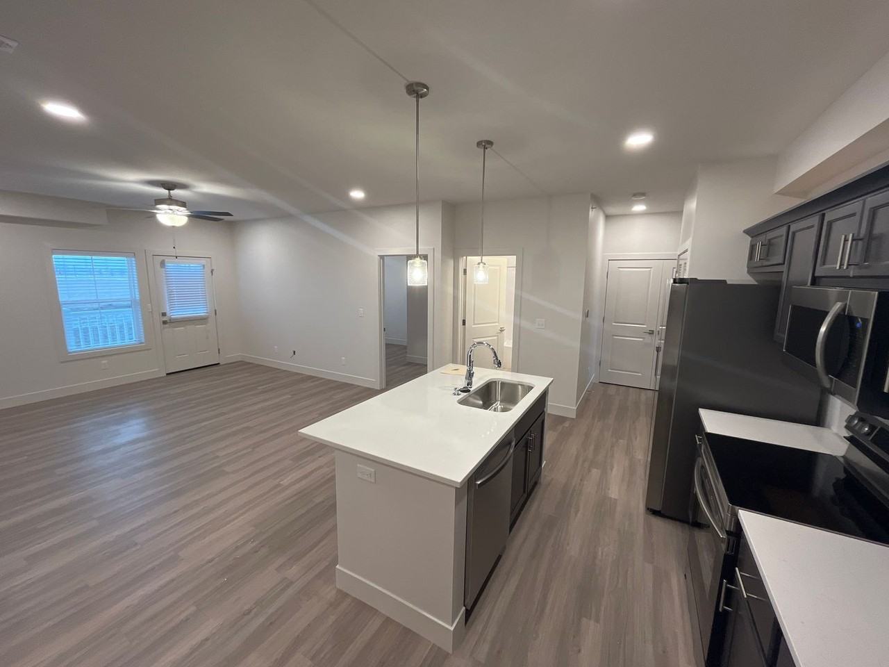 913 Green Mill Rd #2 - Photo 7 of 11