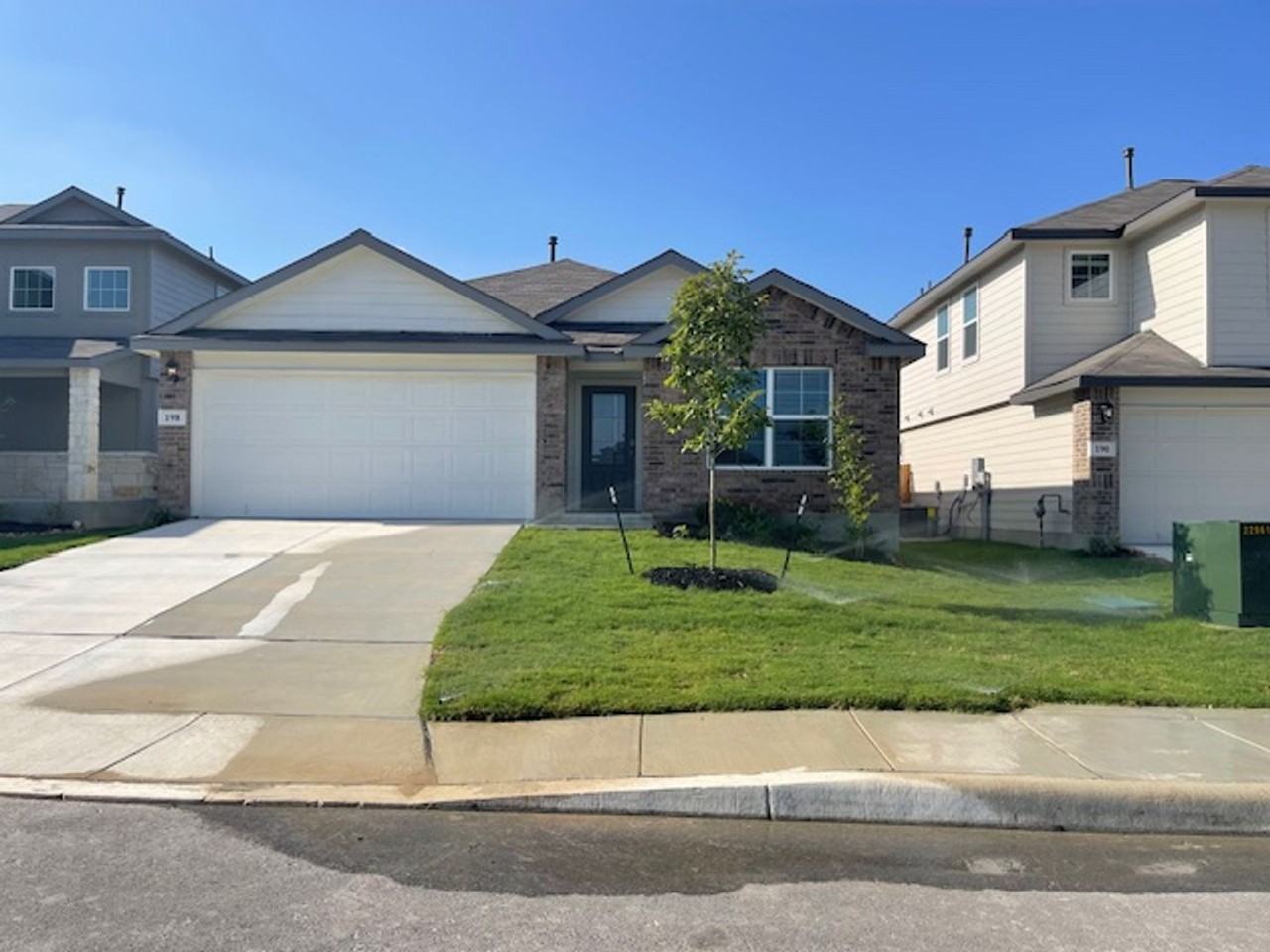 198 Sparrowhawk - Photo 3 of 13