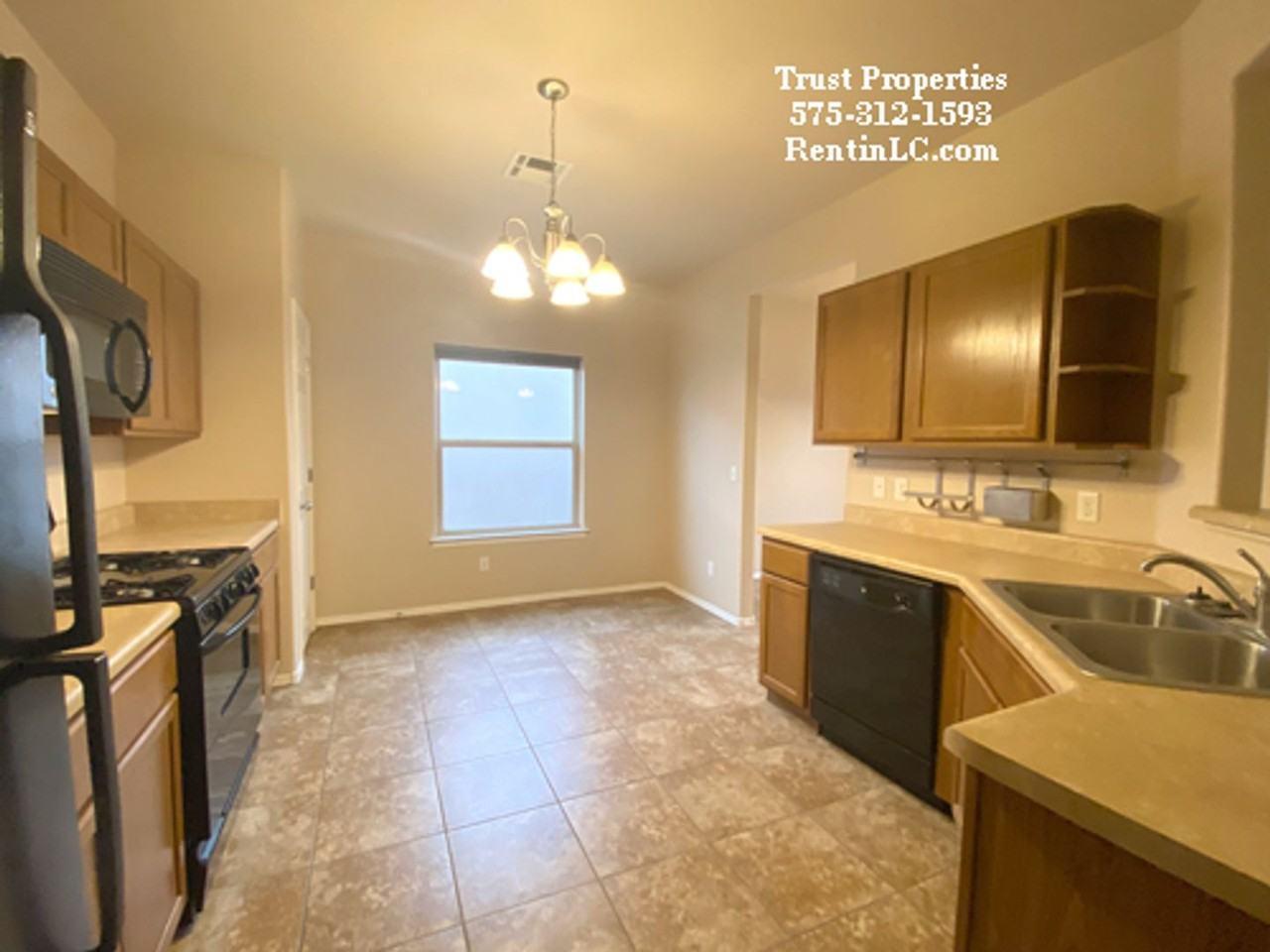 5553 Gobi Ln - Photo 3 of 9