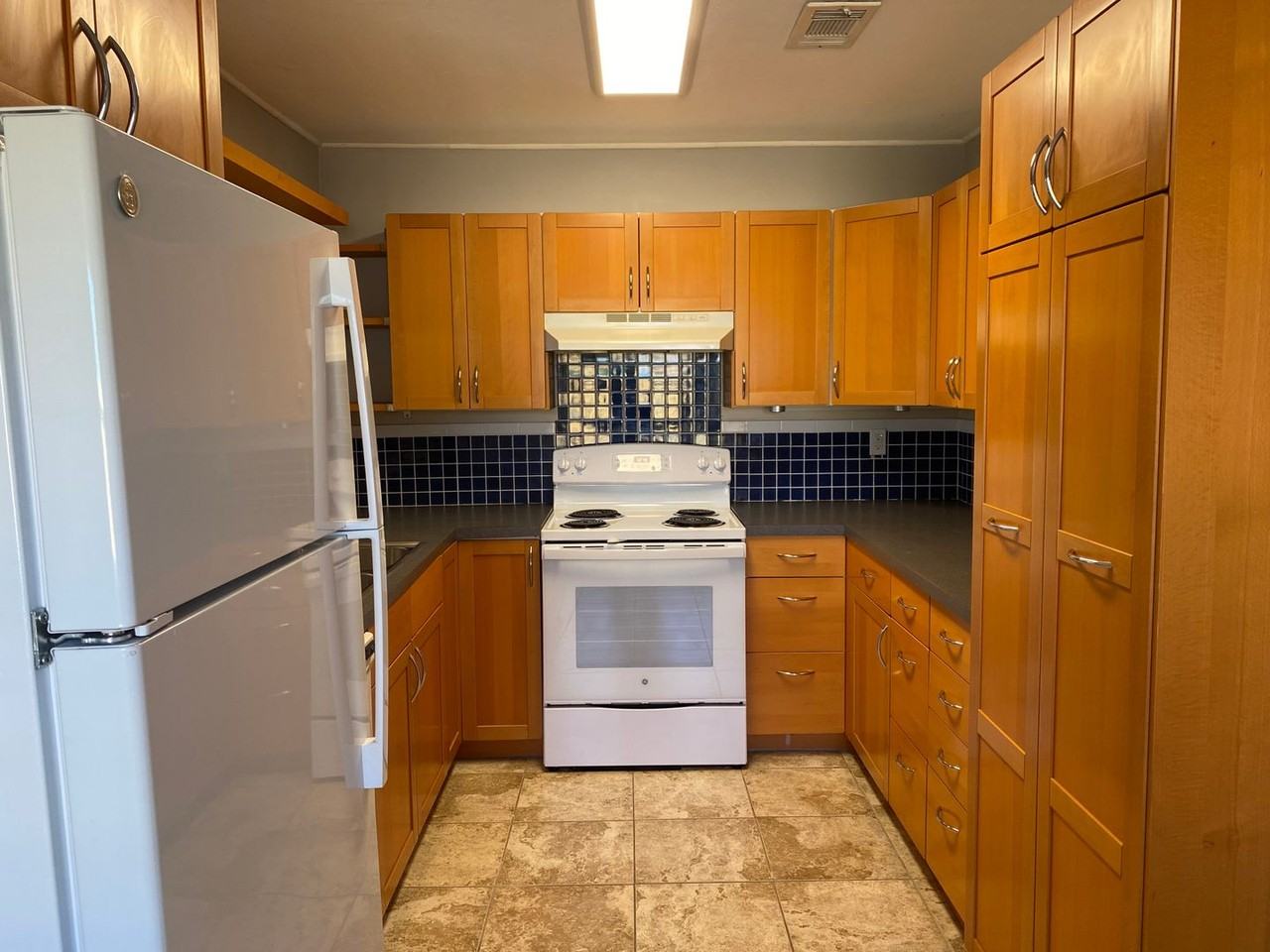 326 Mackeral St - Photo 4 of 18