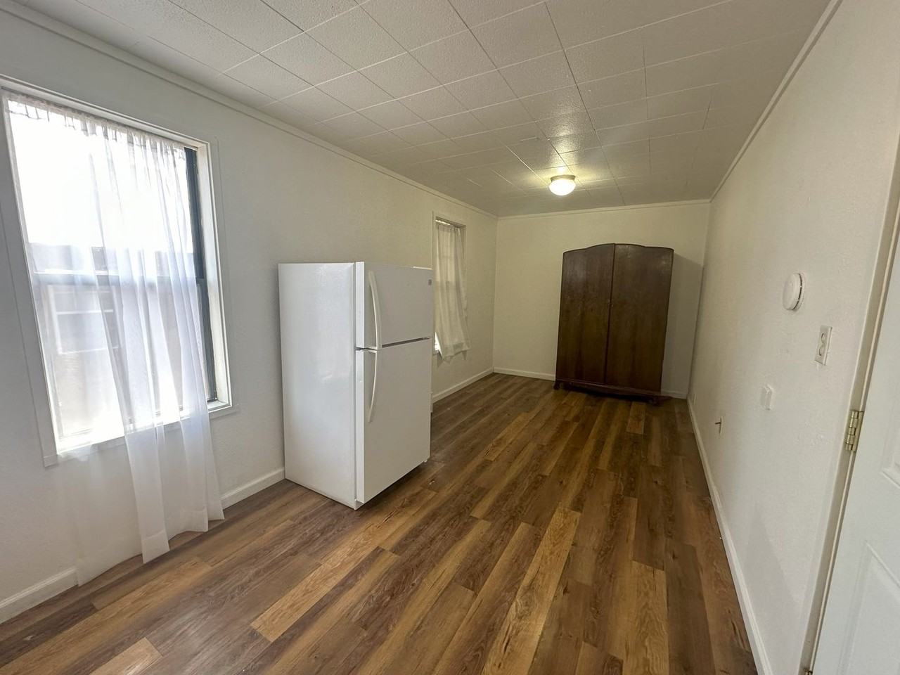 SV T 320 B - Photo 3 of 7