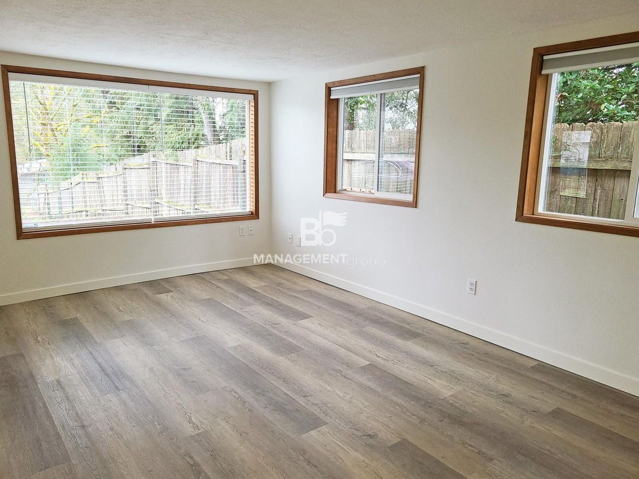 3708 Kenthorpe Way - Photo 4 of 21