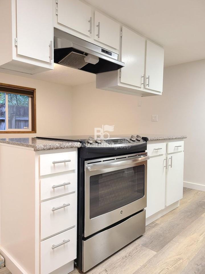 3708 Kenthorpe Way - Photo 6 of 21