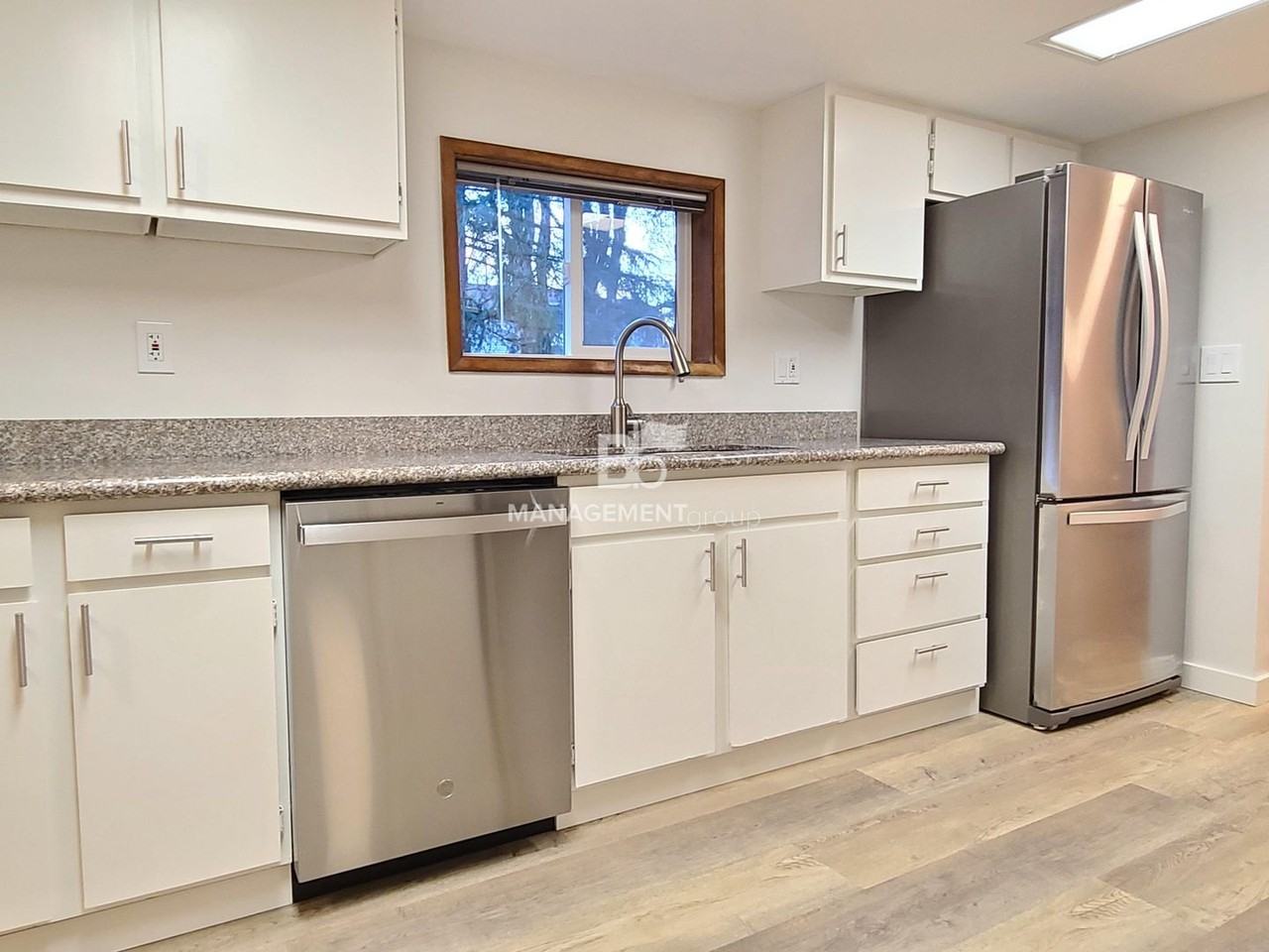 3708 Kenthorpe Way - Photo 7 of 21