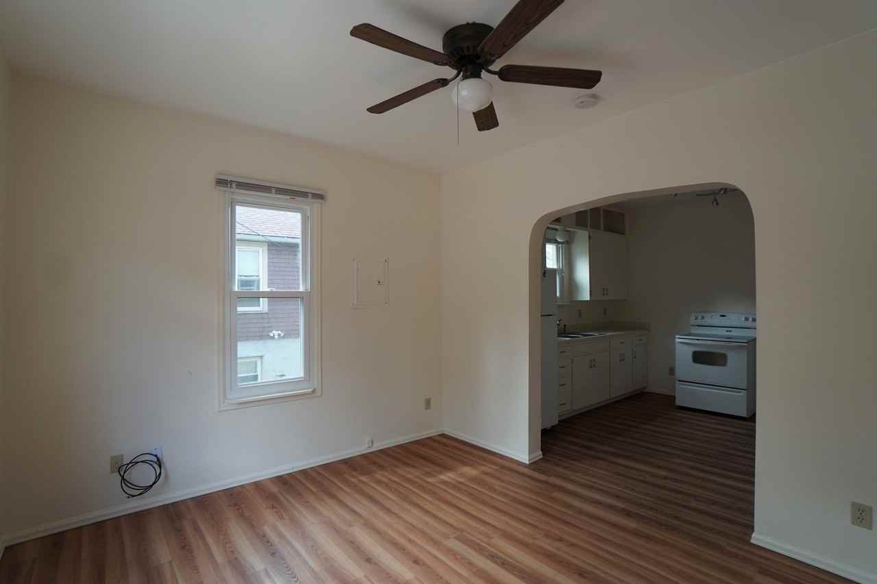 824 Midland Ave #A - Photo 2 of 10