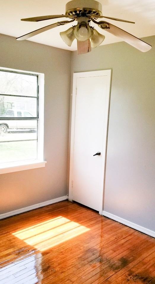 2718 Parkridge St - Photo 2 of 19