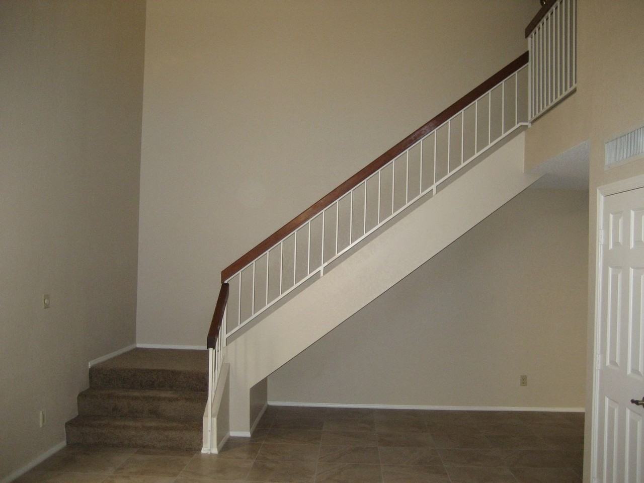 10913 E Hope Dr - Photo 4 of 5