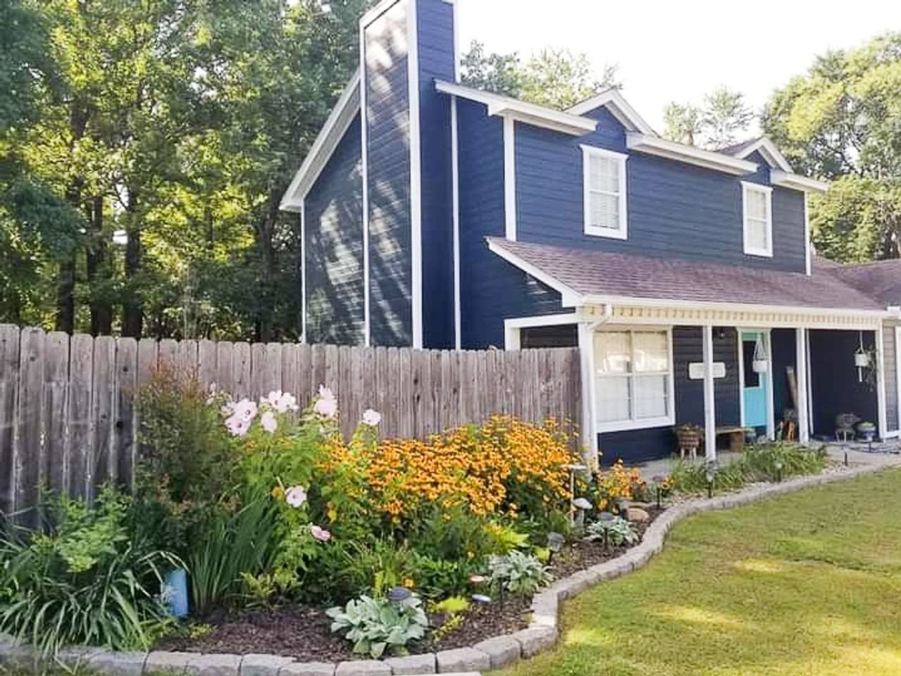 427 Country Lane Dr - Photo 2 of 24