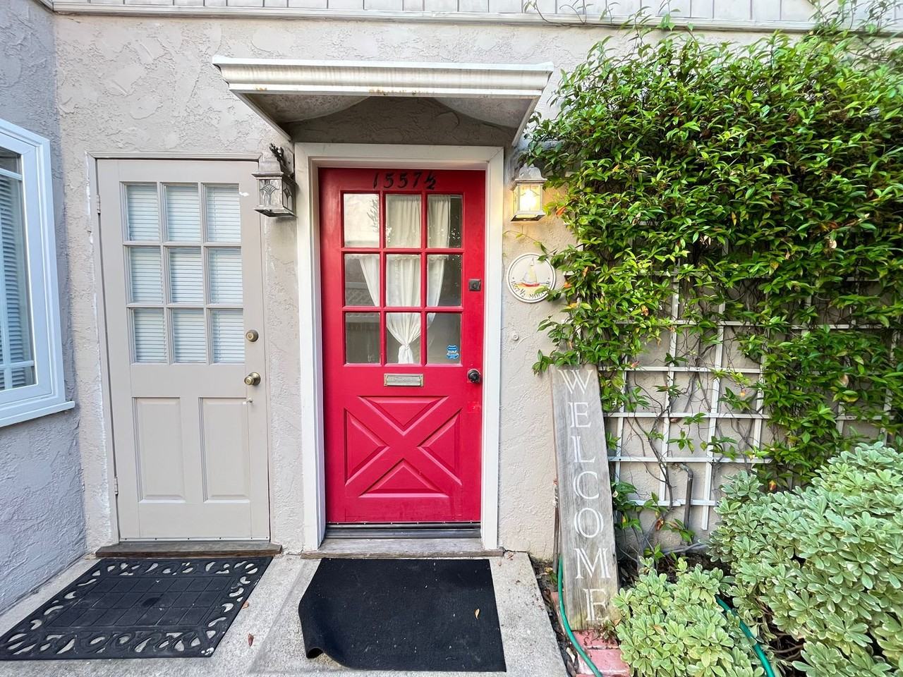 1557 1/2 Miramar Dr - Photo 3 of 13