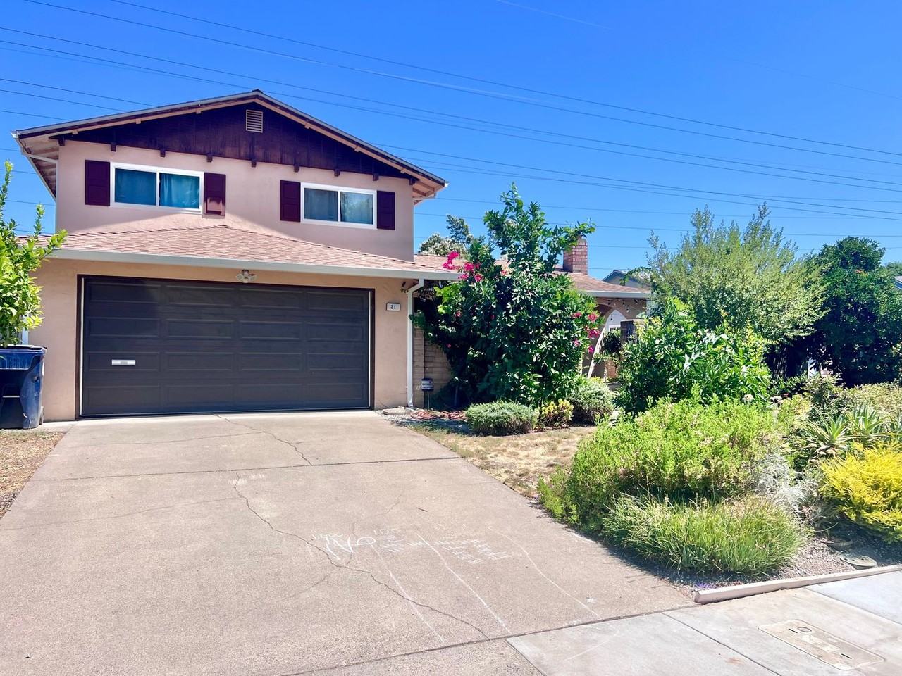 21 Grand Rio Cir - Photo 2 of 30