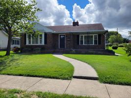 featured image of 153 Maple Ave