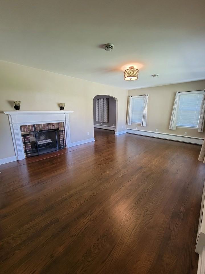 153 Maple Ave - Photo 2 of 25