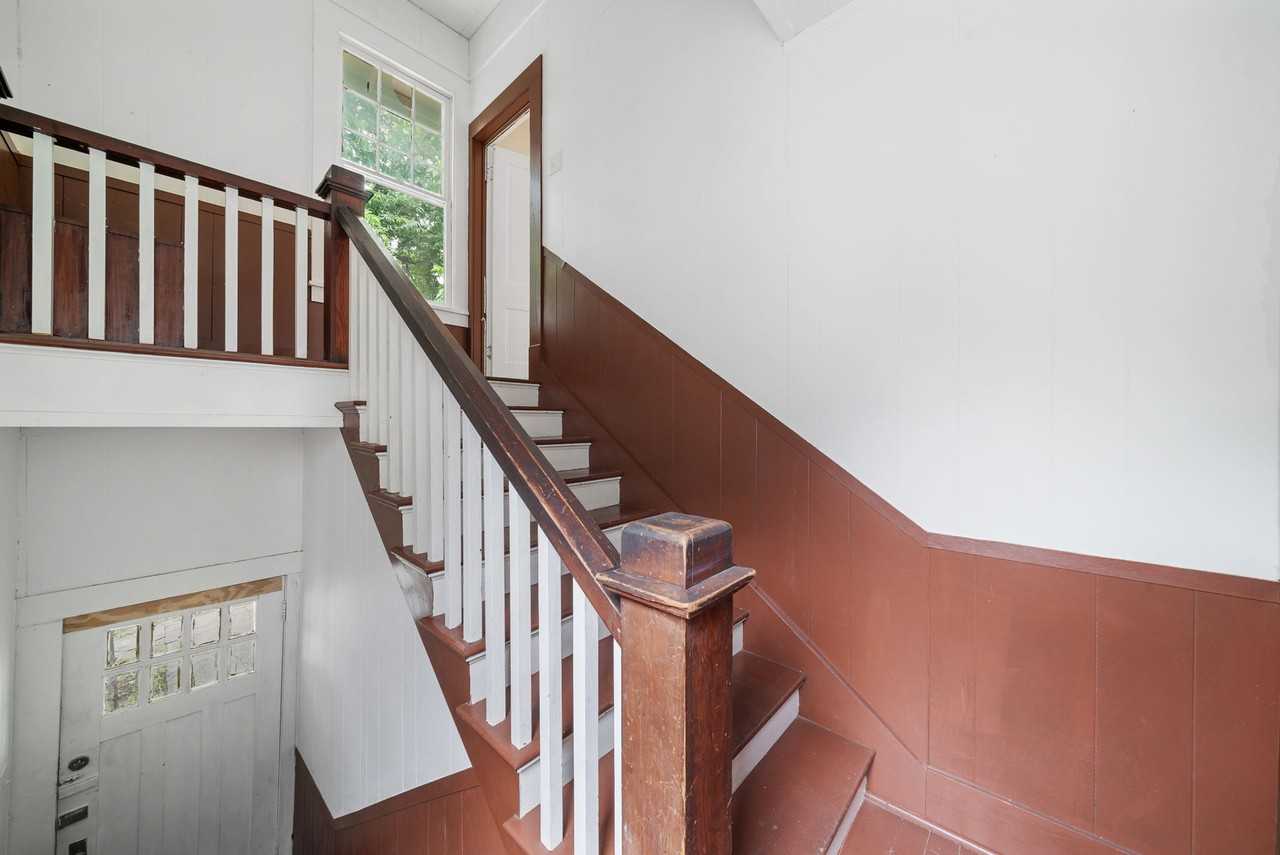 West Mistletoe Avenue - 422 - Photo 2 of 24