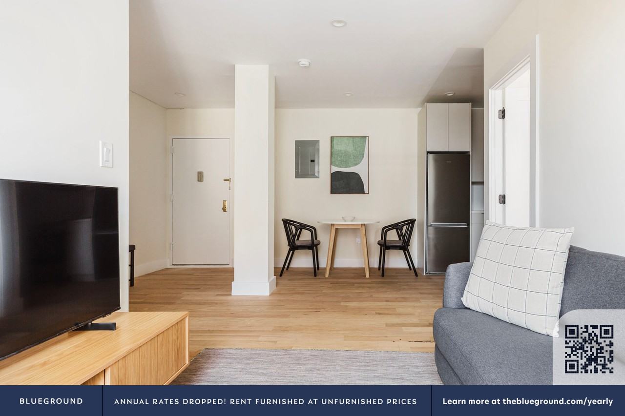 226 W 97th St #1538 - Photo 3 of 16