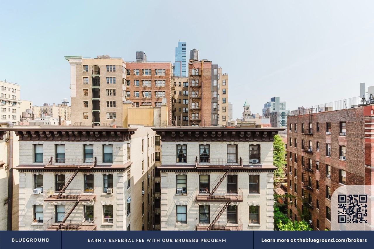 226 W 97th St #1538 - Photo 4 of 16