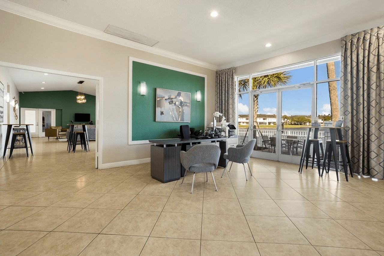 Emerald Lake Apts - Photo 3 of 35