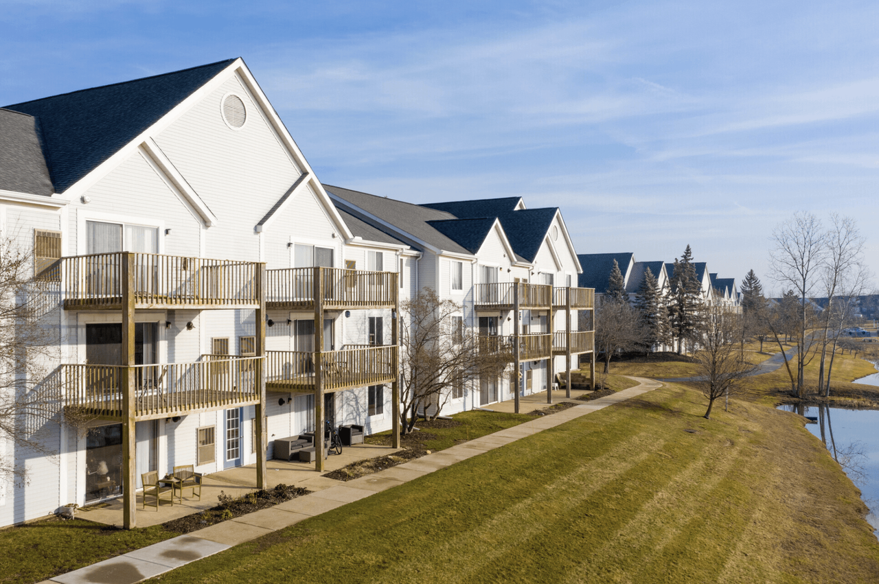 Cambridge Club - Photo 2 of 36