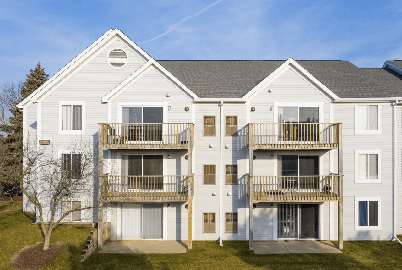 Cambridge Club - Photo 4 of 36