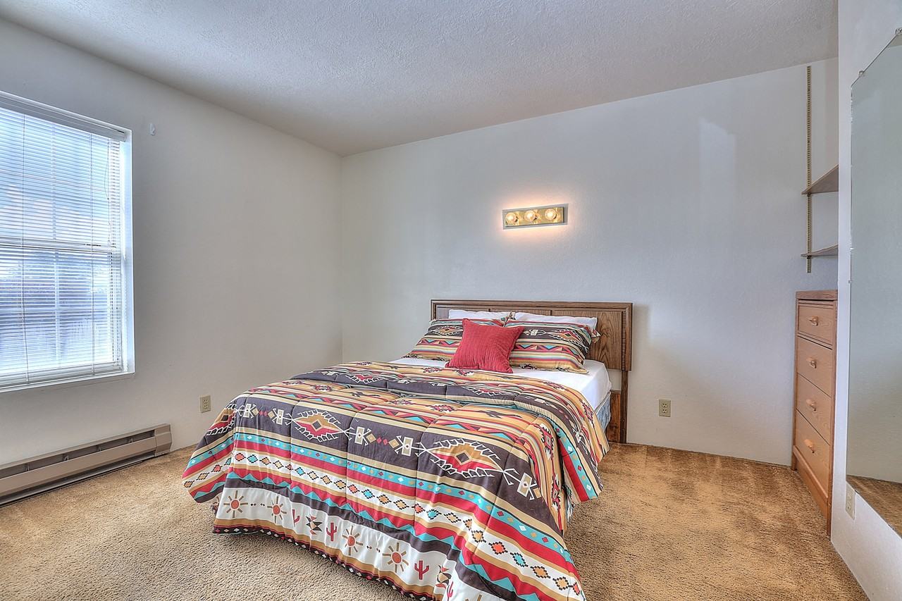 Hacienda Este Apartments - Photo 2 of 11