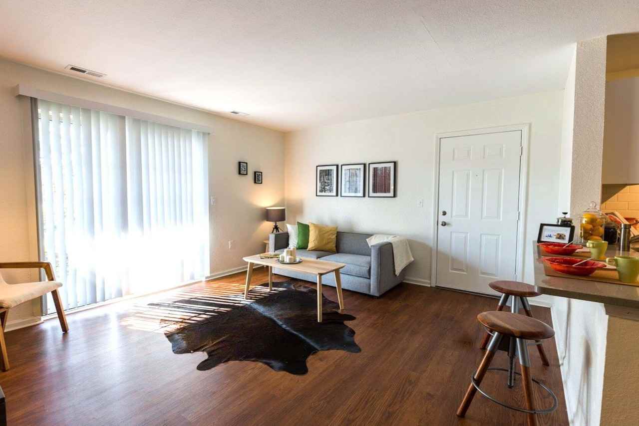 Marsh Creek Village Apartments - Photo 3 of 11