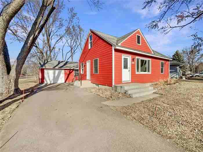 1777 Hillview Rd - Photo 2 of 16