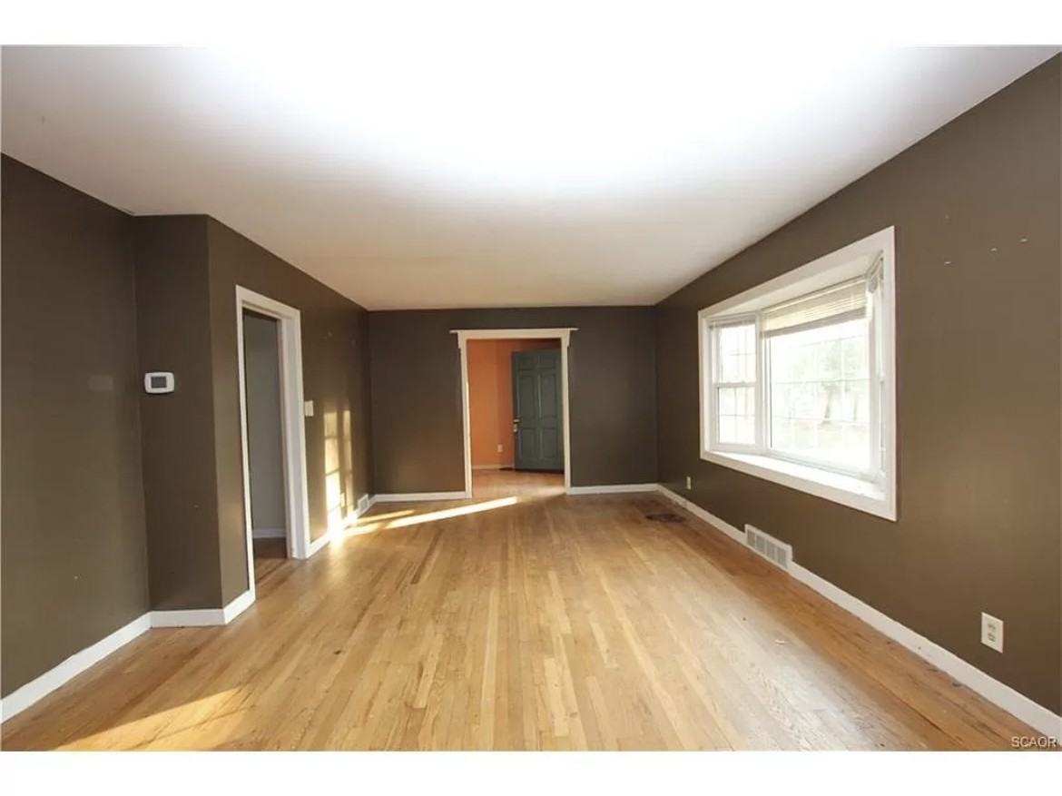 25121 Oak Rd #NA - Photo 3 of 6