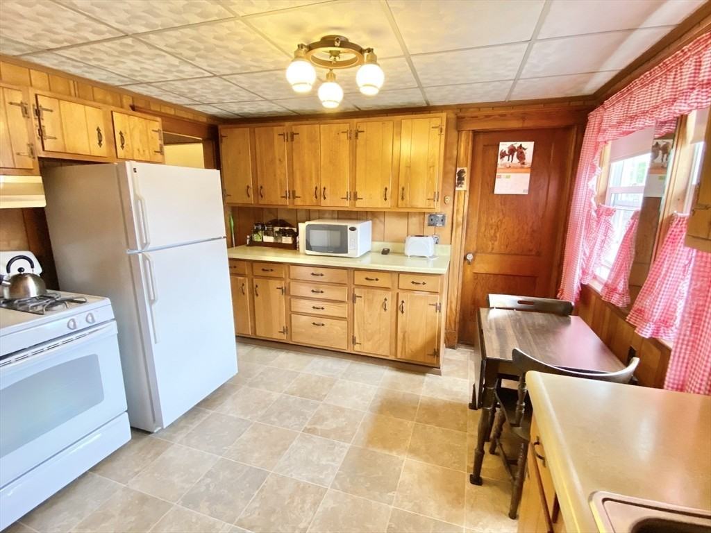 26 Edgeworth Rd #2 - Photo 2 of 17