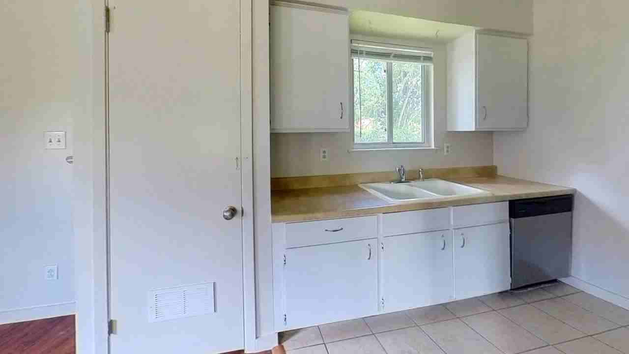 210 Jackman St #NA - Photo 5 of 17