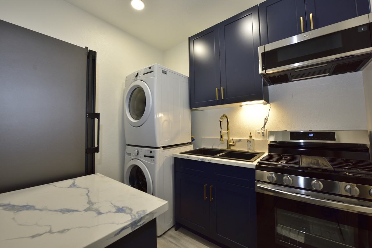 1489 E Colorado Blvd #202 - Photo 7 of 16